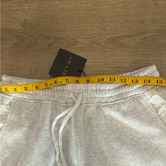 Le Lis Light Gray Crewneck Sweat Set with White Lace Trim- shirt and pants NWT - Picture 12 of 14